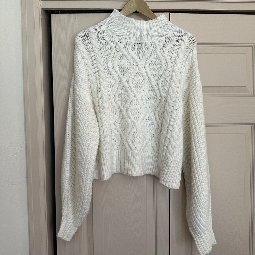 Kaari Chunky White Knit Sweater